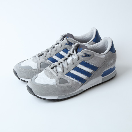 adidas スニーカー